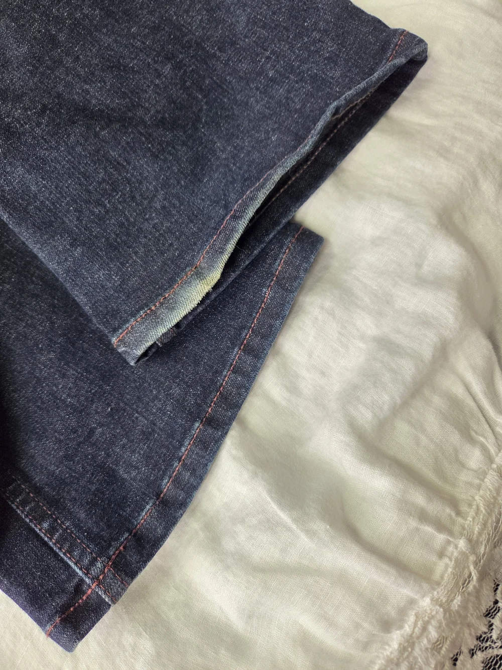 Kimes Ranch Audrey Dark Wash Low Rise Bootcut Jeans, Size 6/34 - Picture 5 of 7